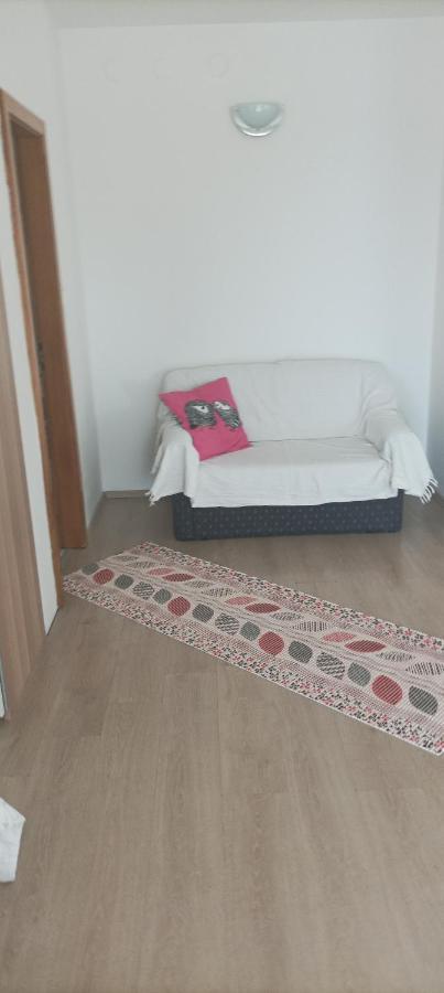 Feel Good Apartment Banjol المظهر الخارجي الصورة