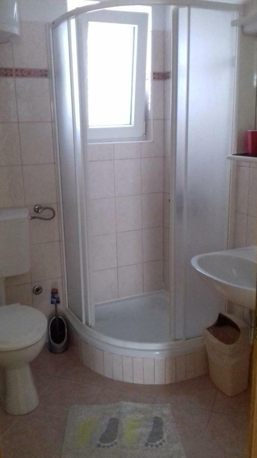 Feel Good Apartment Banjol المظهر الخارجي الصورة