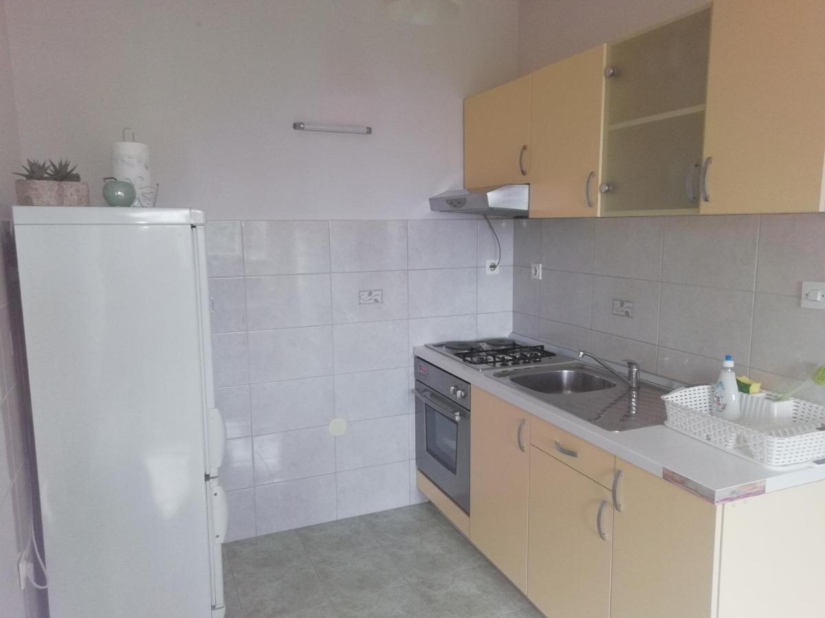 Feel Good Apartment Banjol المظهر الخارجي الصورة