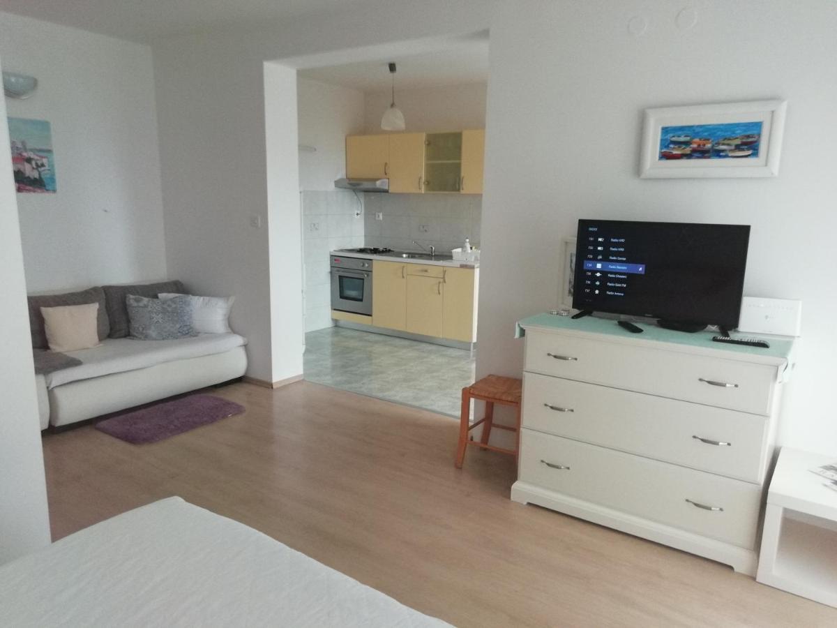 Feel Good Apartment Banjol المظهر الخارجي الصورة